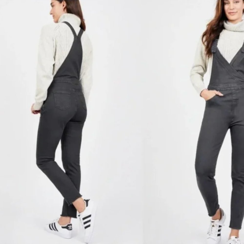 BCBG | Vintage Plunge Front Skinny Overalls | Color: Black | Size: 25